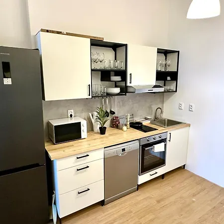 Best Location In Prague! 4 Bedrooms And Super Host! Экстерьер фото