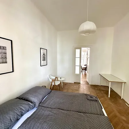 Best Location In Prague! 4 Bedrooms And Super Host! Экстерьер фото