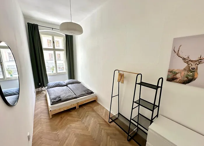 Best Location In Prague! 4 Bedrooms And Super Host!