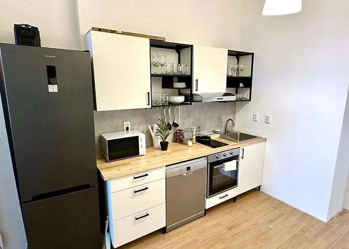 Best Location In Prague! 4 Bedrooms And Super Host!