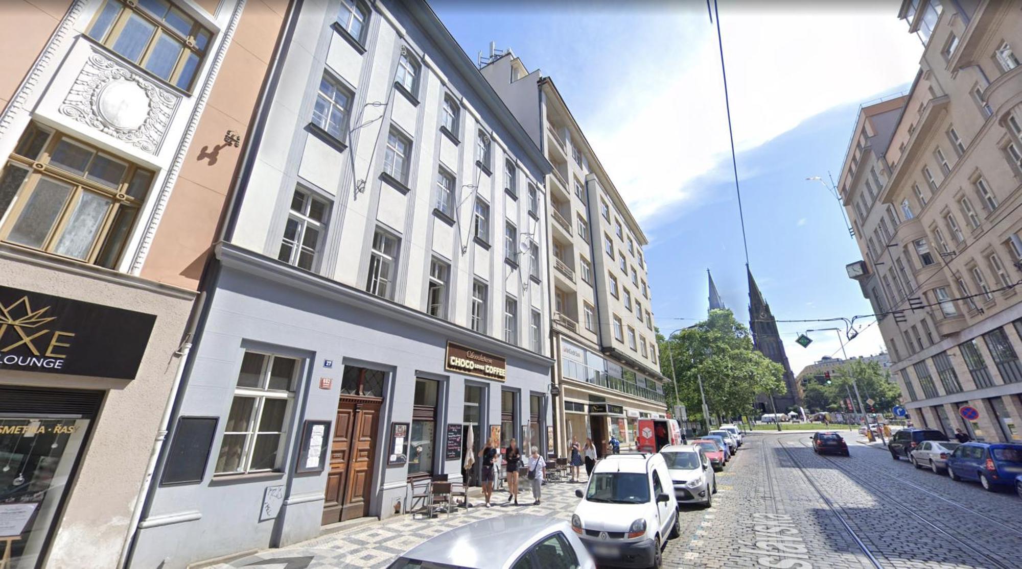 Location In Prague! 4 Bedrooms And Super Host! פראג
