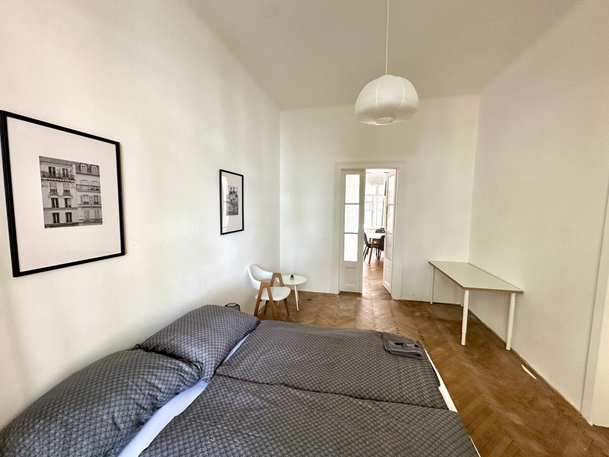 Appartamento Location In Prague! 4 Bedrooms And Super Host!